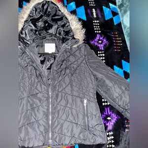 Snow Sweater with Fuzzy Hood